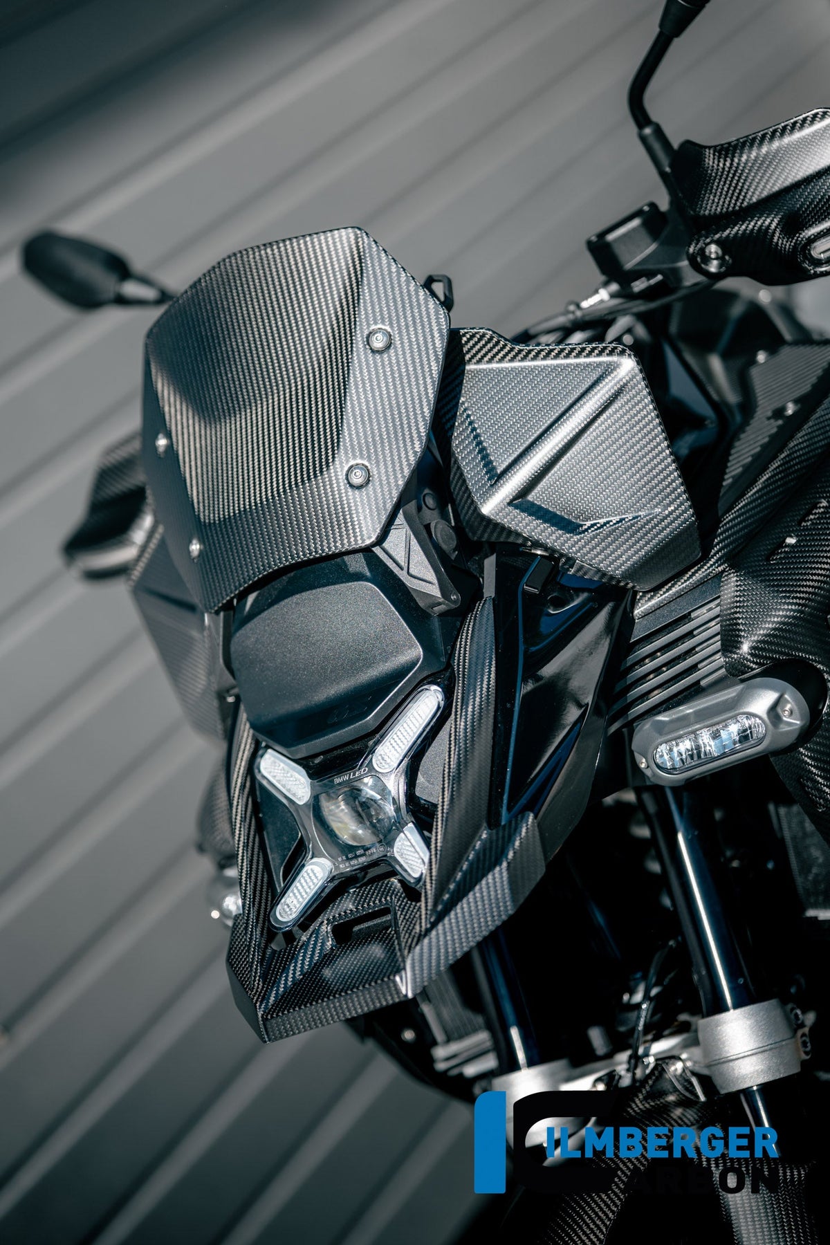Deflector de aire izquierdo, carbono mate BMW R1300GS Adventure Triple Black (2024+)