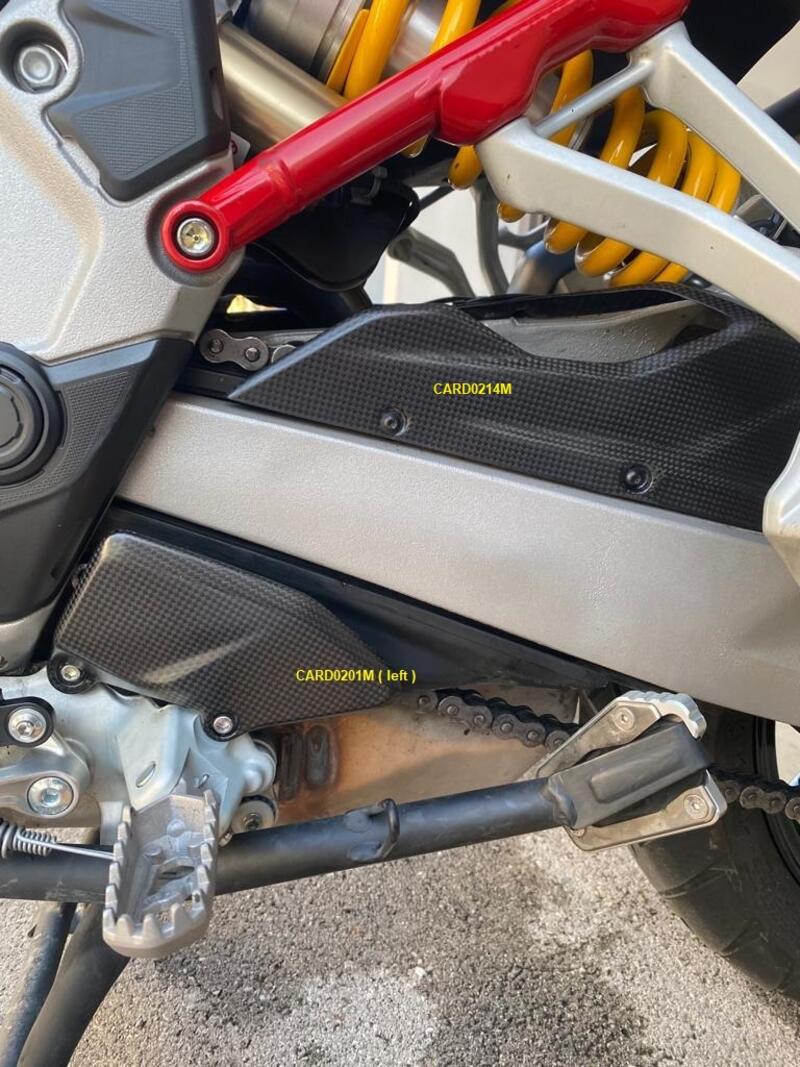 Lightech Carbon Voorste Ketting Cover (MAT) Ducati Multistrada V4 (2021+)