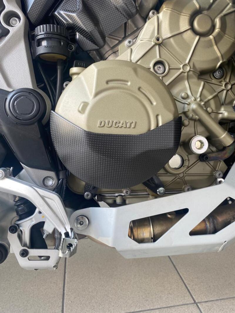 Lightech Carbon Coupling Cover (MAT) Ducati Multistrada V4 S (2021+)