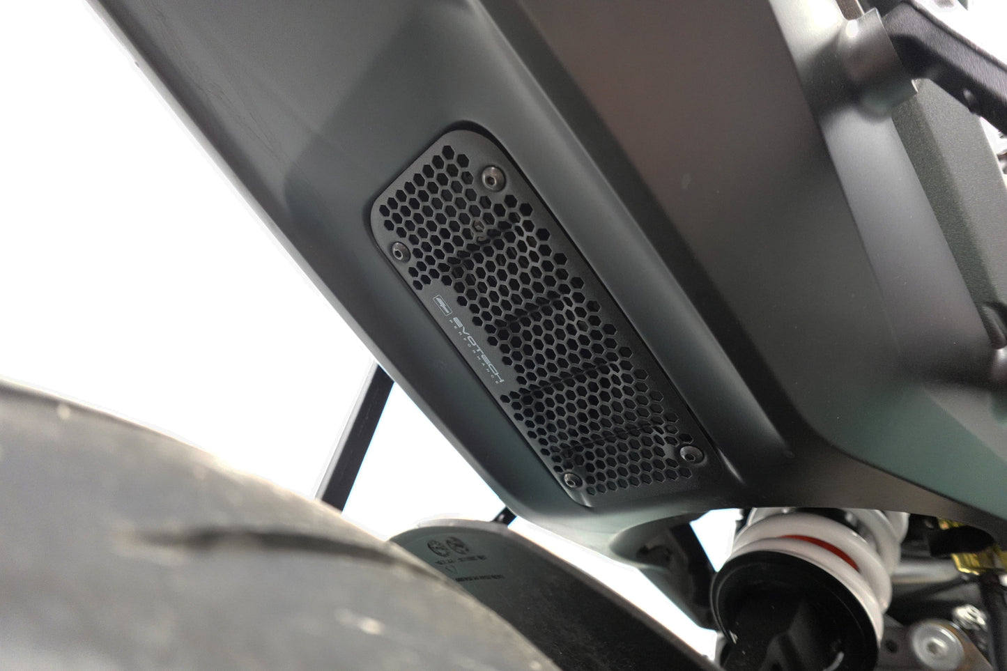 Evotech Spanningsregelaar Beschermer - KTM 990 Duke (2024+)
