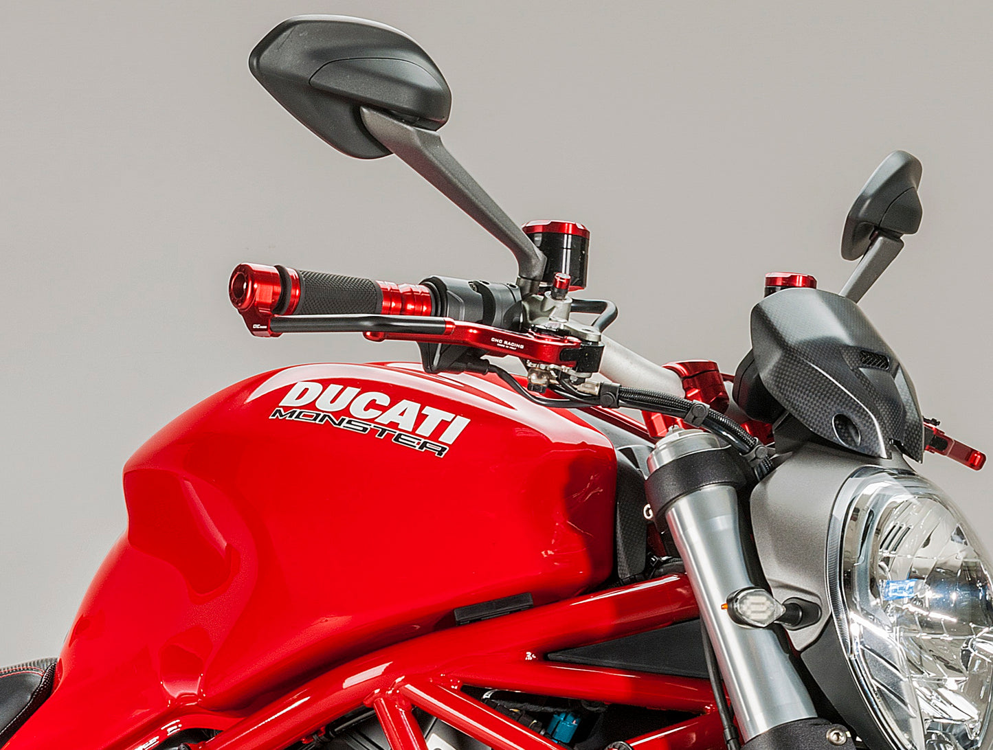 Handgriffssatz CNC Racing Suzuki GSX-S750 (2015-2016)