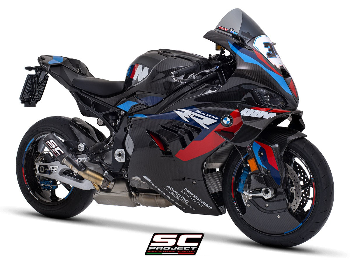 BMW M1000RR met SC-Project CR-T carbon slip-on uitlaat, rechter zijaanzicht met compacte race-look