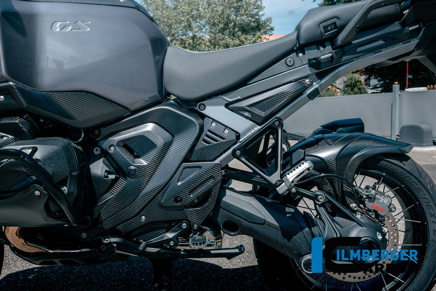 Frame driehoek-cover links voorste deel mat carbon BMW R1300GS Adventure Trophy (2024+)
