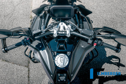 Zijkuip onder de tank rechts (bovenpaneel) mat carbon BMW R1300GS Adventure (2024+)
