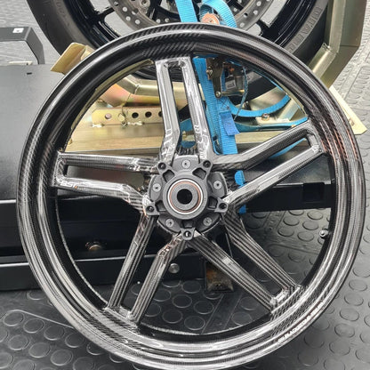 BST Star TEK voorvelg carbon 3,5 x 17" Tuono V4 2015-2016