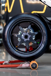 BST Torque TEK 5.5x18'' carbon achtervelg voor Harley Davidson XL1200XS Forty Eight Special (2018-2019)