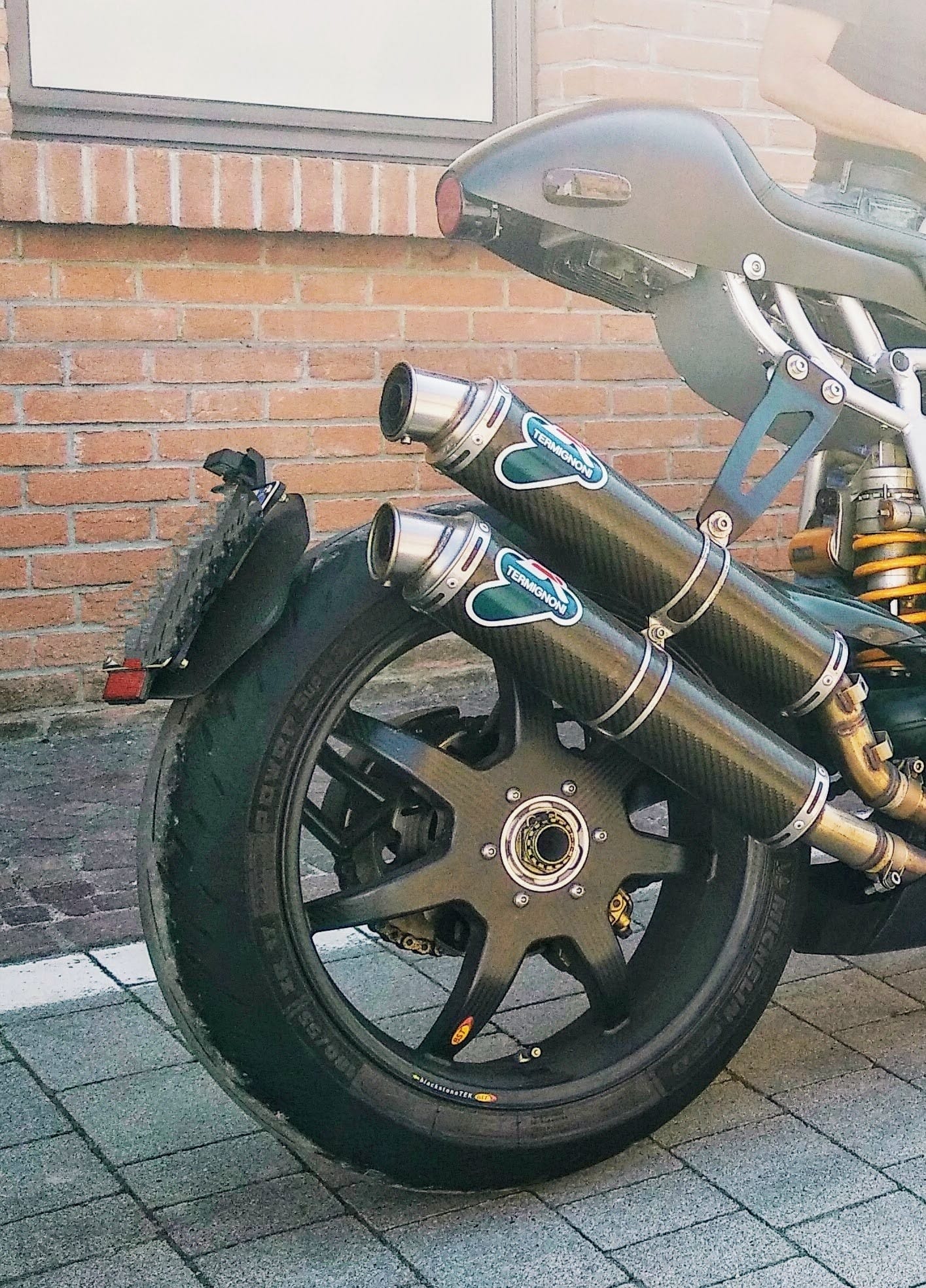 BST Carbon Voorvelg Mamba TEK 3,5 x 17" Ducati Monster S2R 800 1000 2005 t/m 2008