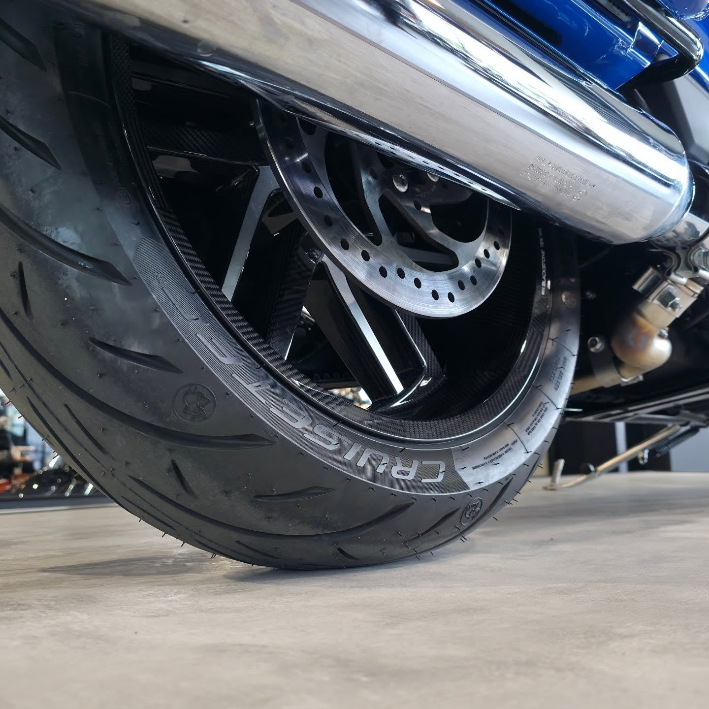 BST Reaper TEK 5.5x18'' carbon achtervelg voor Harley Davidson FLSTC Heritage Classic (2007-2020)