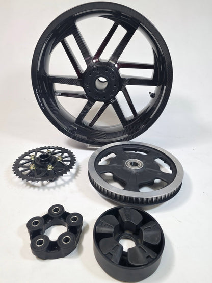 BST Reaper TEK 5.5x18'' carbon achtervelg voor Harley Davidson FLHR Road King (2014)