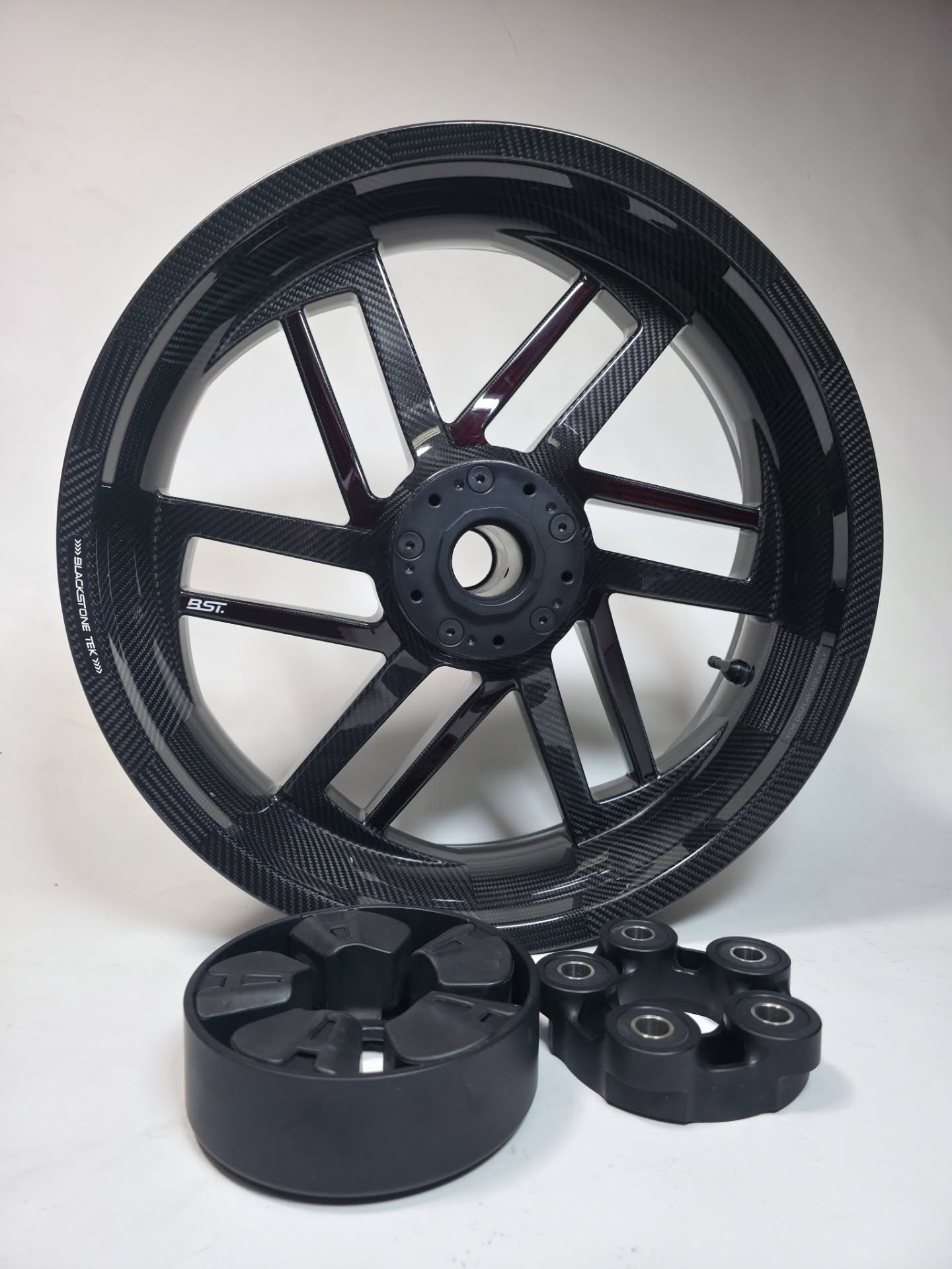 BST Reaper TEK 5.5x18'' carbon achtervelg voor Harley Davidson VRSCDX Night Rod Special (2007)