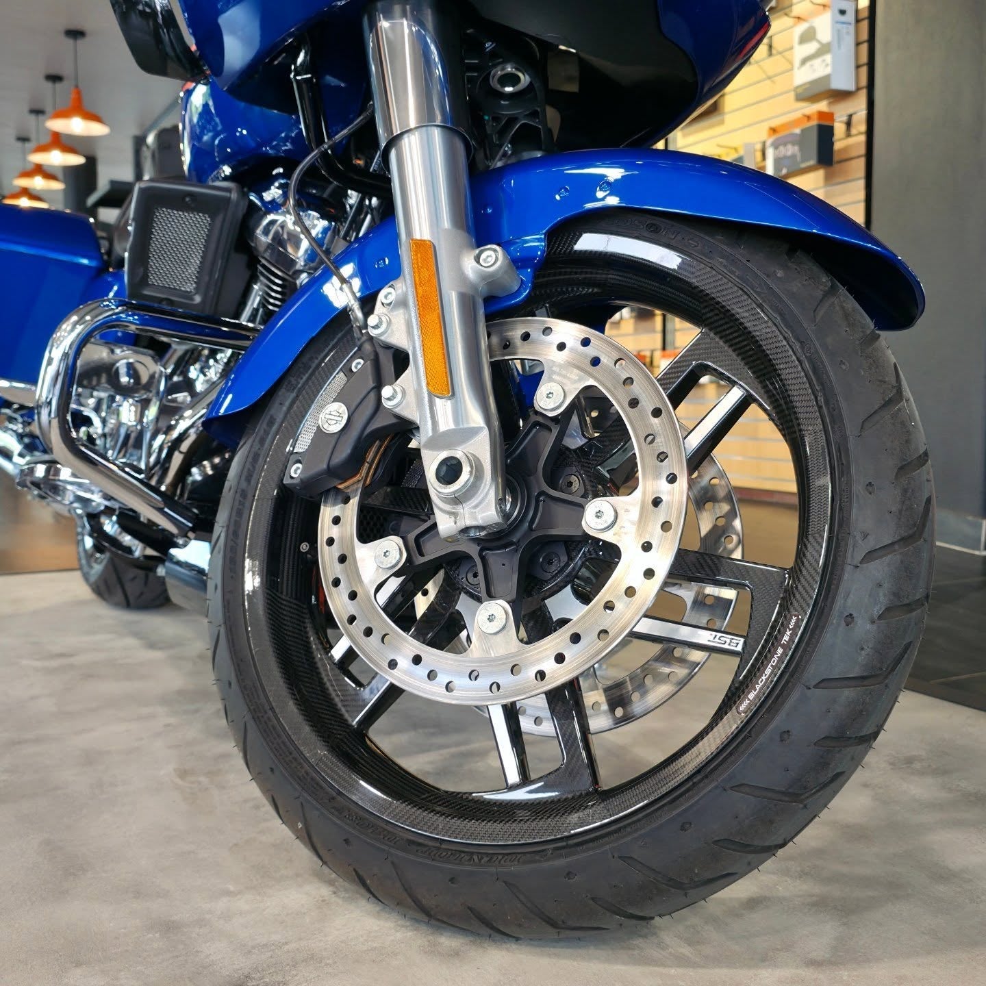 BST Reaper TEK 3.5x19" carbon voorvelg voor Harley Davidson FLHRC Road King Classic (2018-2019)