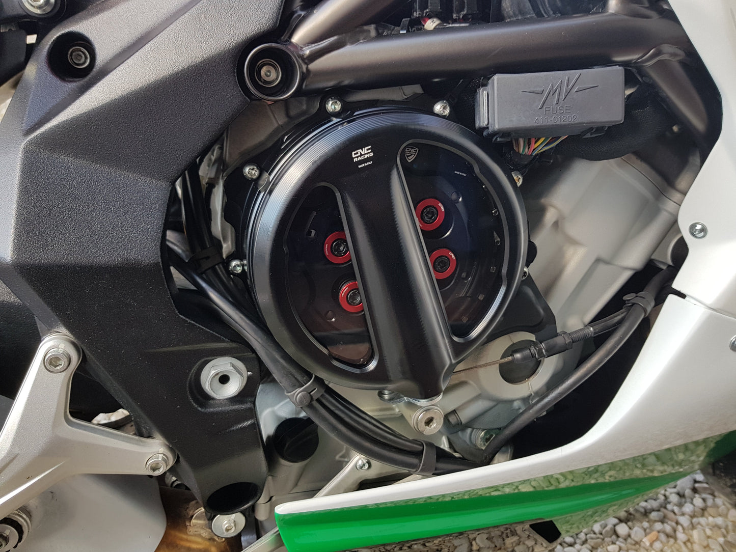 Open koppelingsdeksel met lexaan venster MV Agusta Dragster 800 RR E4 (2018-2020) zwart koppelingsdeksel met zwarte drukplaat en rode veerschotels