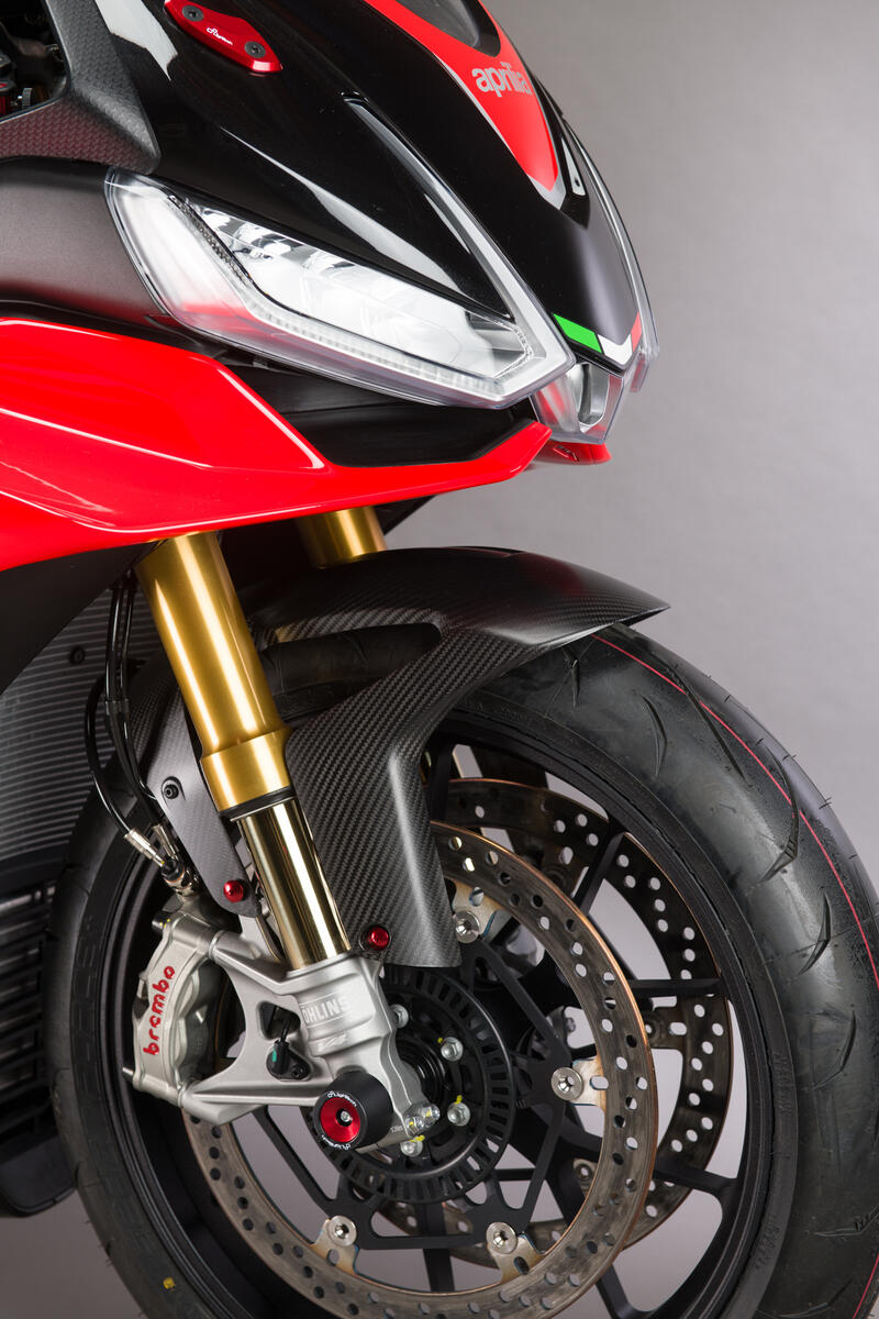 Lightech carbon voorspatbord (glanzend) Aprilia Tuono V4 (2021-2022)