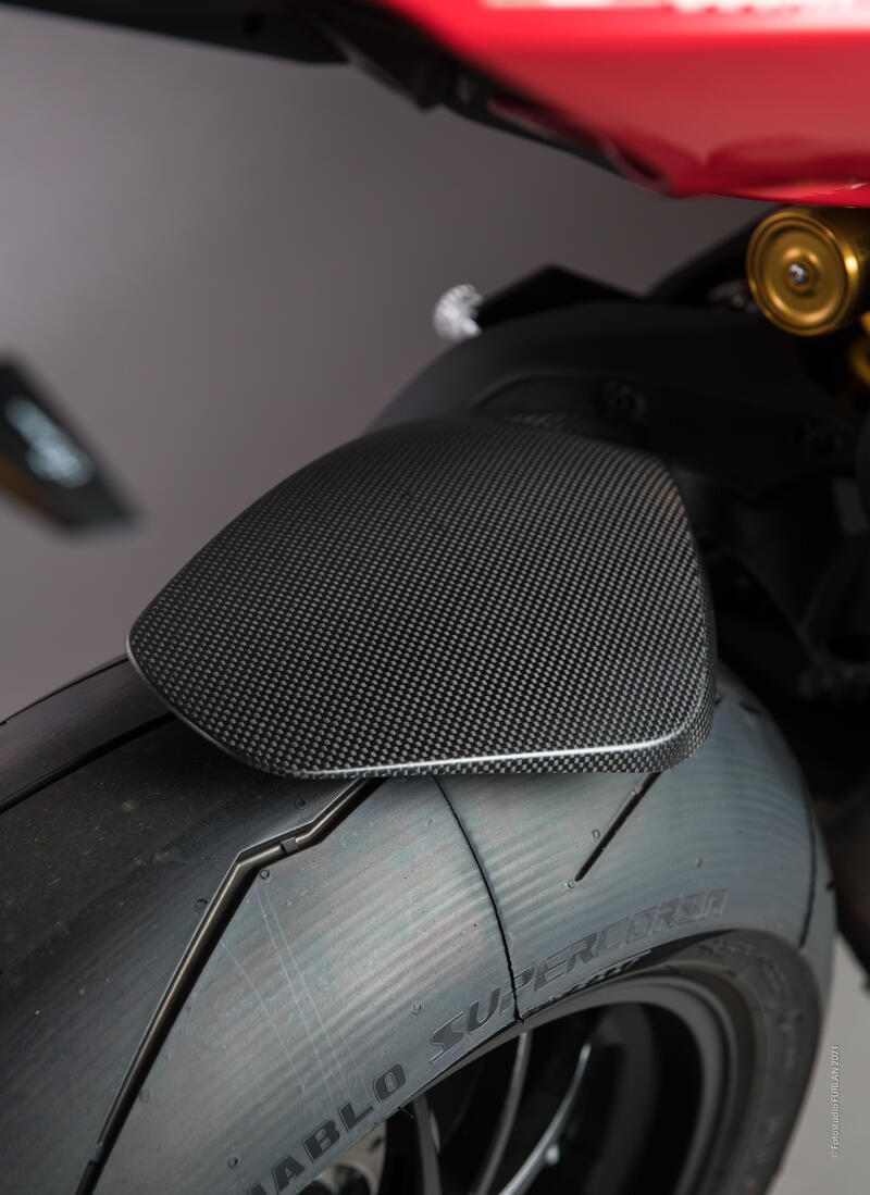 Lightech Carbon BACK FENDER (GLANS) DUCATI STREETFIGHER V4 S (2020+)