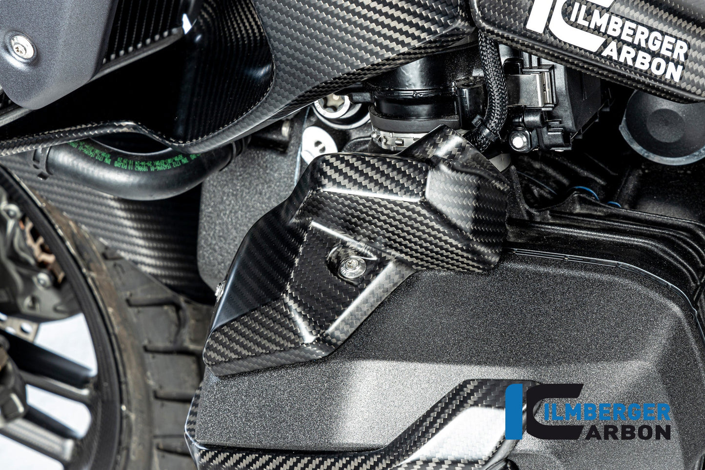 Injector Cover links mat carbon BMW R1300GS Adventure Triple Black 2024+