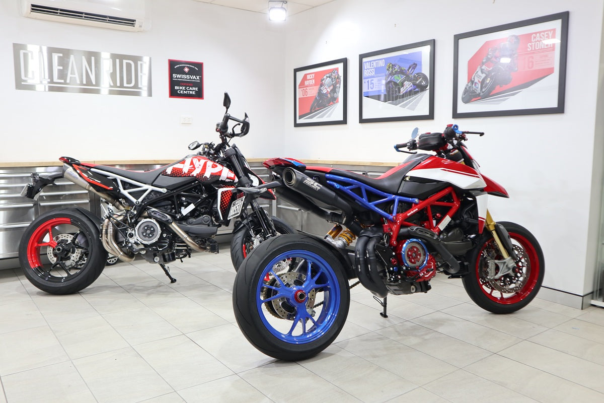 Achteras moerenset Ducati Hypermotard 821 SP (2013-2015) zwart voorbeeldfoto op Hypermotard