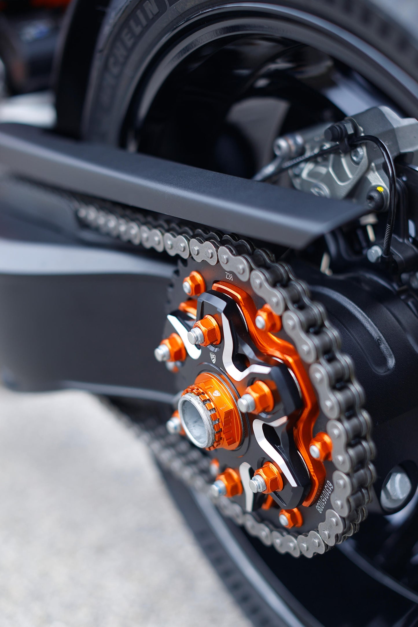 Hintere Asche links KTM 1390 Superduke GT (2025+)