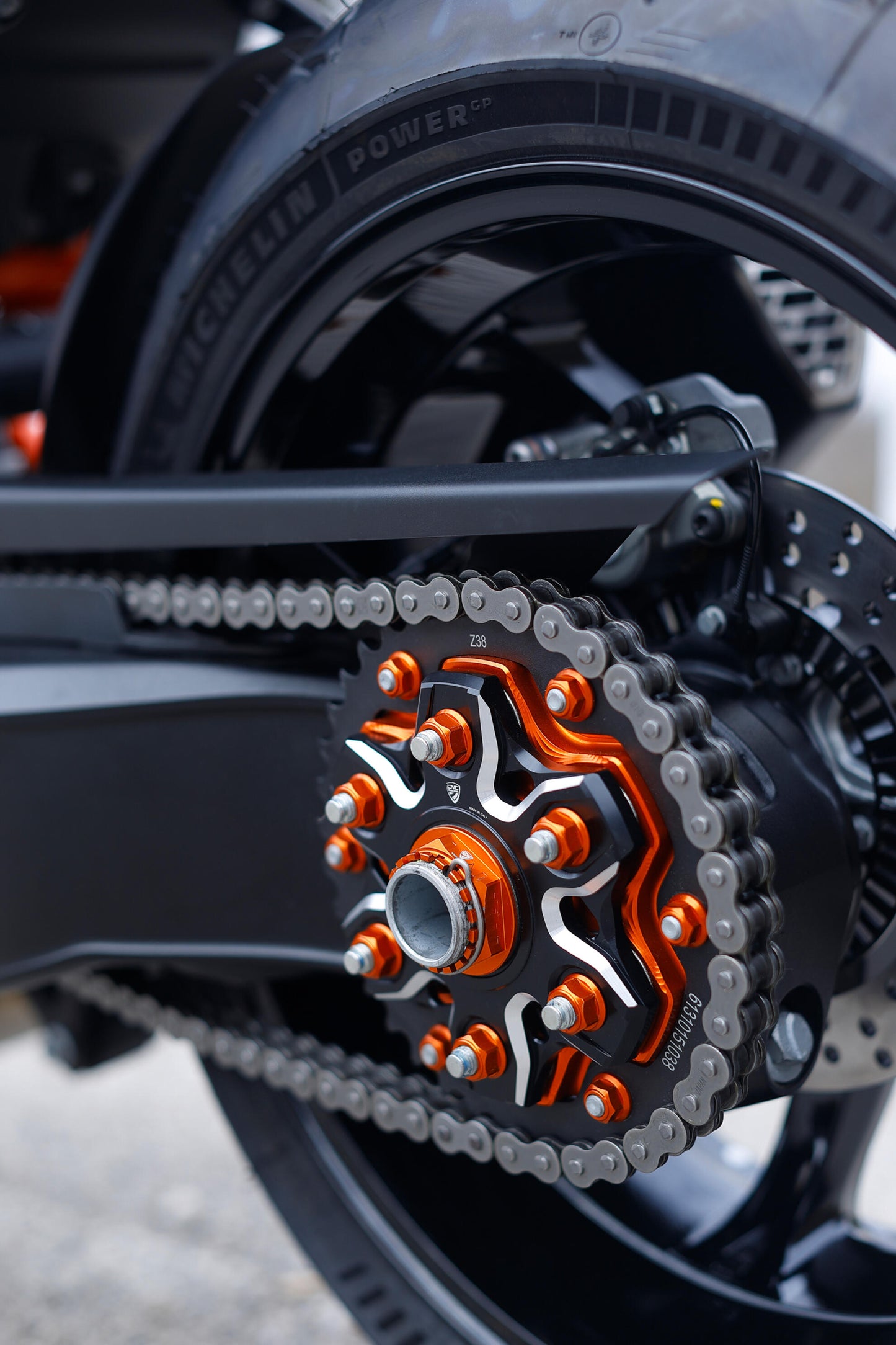 Rear axis left KTM 1290 Superduke R EVO (2020-2024)