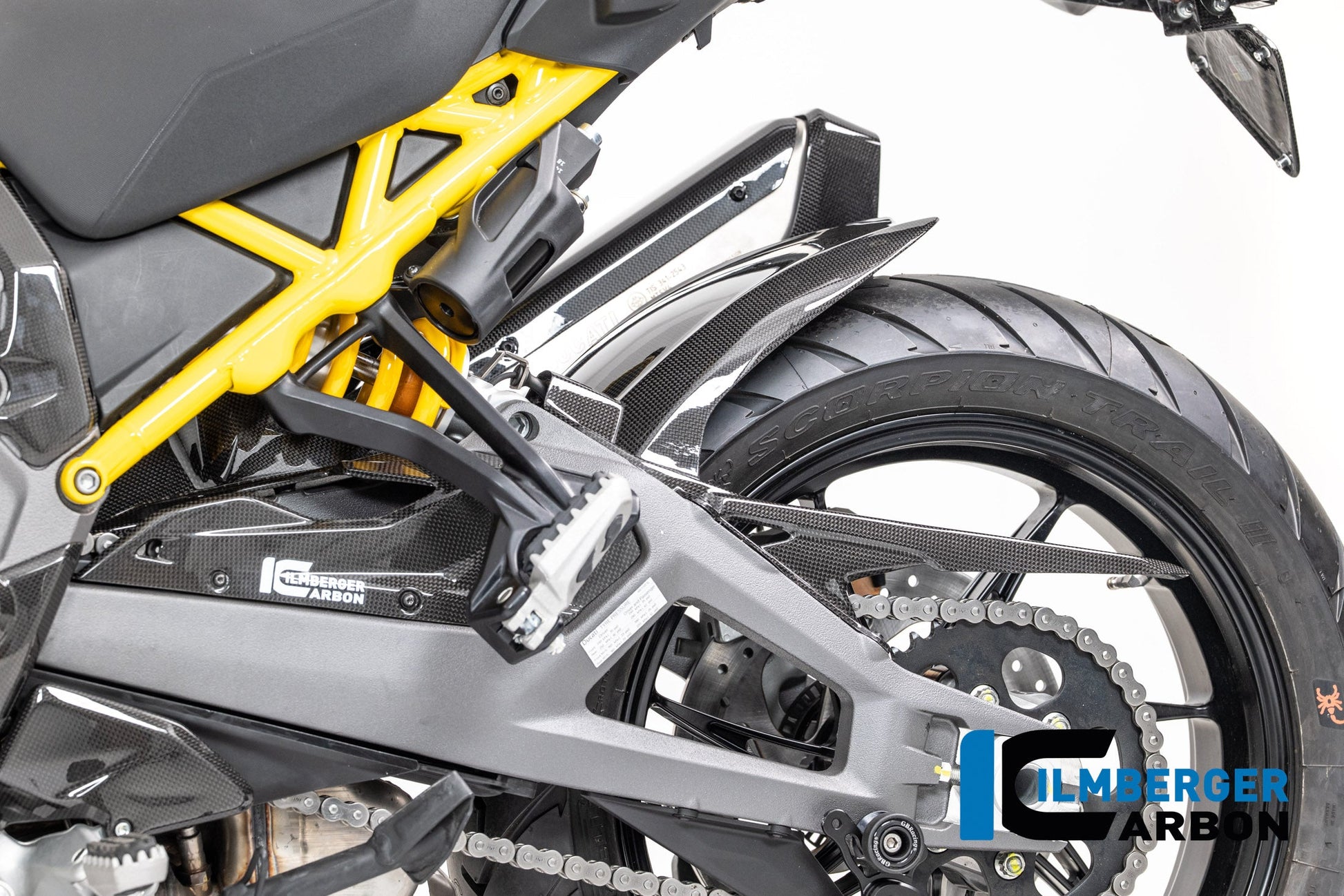 Kettingbeschermer glanzend carbon Ducati Multistrada V4S (2025+)