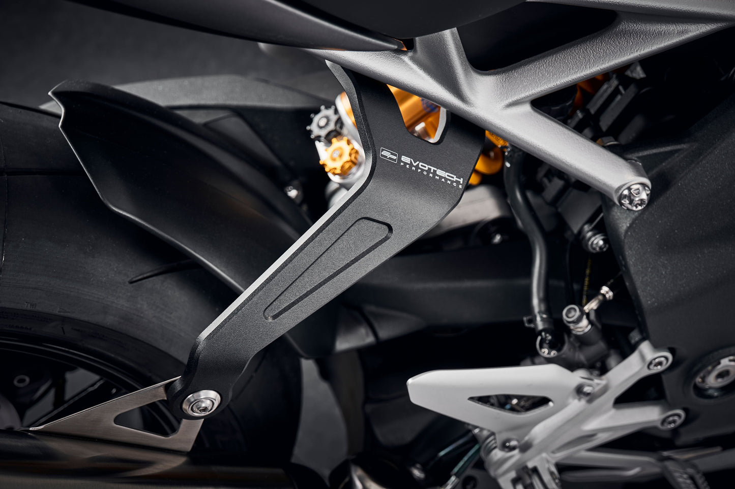 Evotech Triumph Speed Triple 1200 RS Black Uitlaatsteun (2021+)