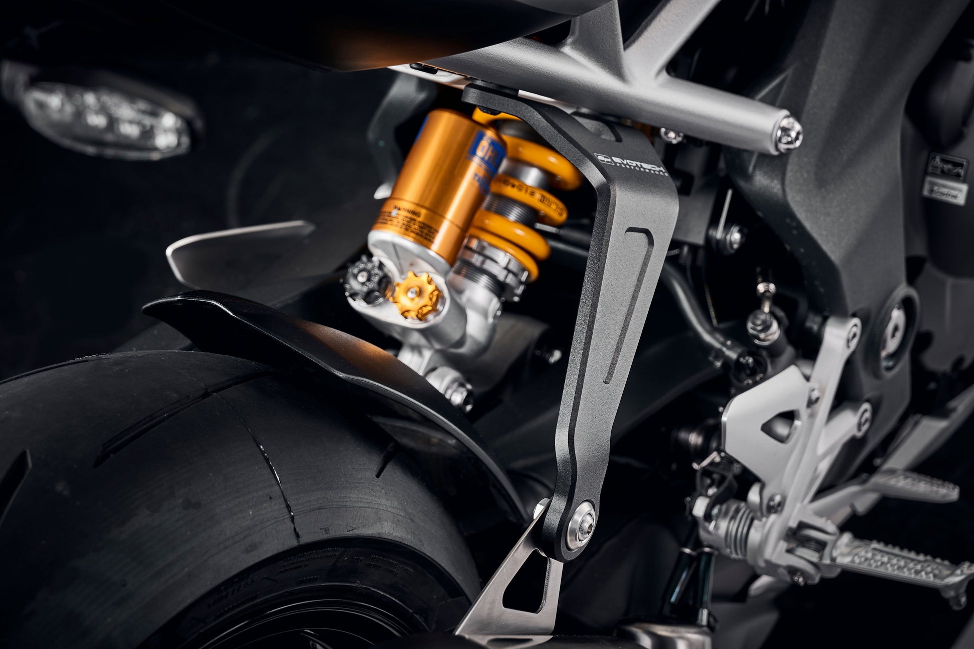 Evotech Triumph Speed Triple 1200 RS Black Uitlaatsteun (2021+)