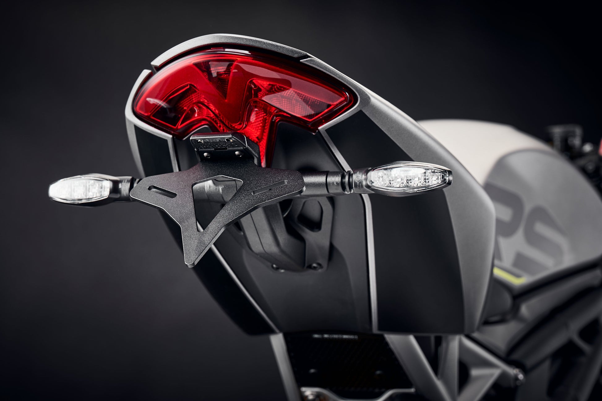 Kentekenplaathouder Evotech - Triumph Speed Triple 1200 RX (2025+)