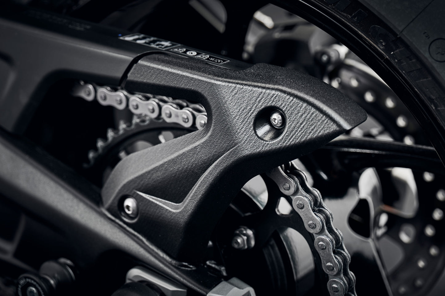 Evotech Chain Guard Swingarm Cover - Triumph Trident 800 (2026+)
