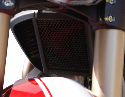 Discontinued - Evotech Ducati Monster 1100 Oliekoeler Beschermer 2009 - 2015