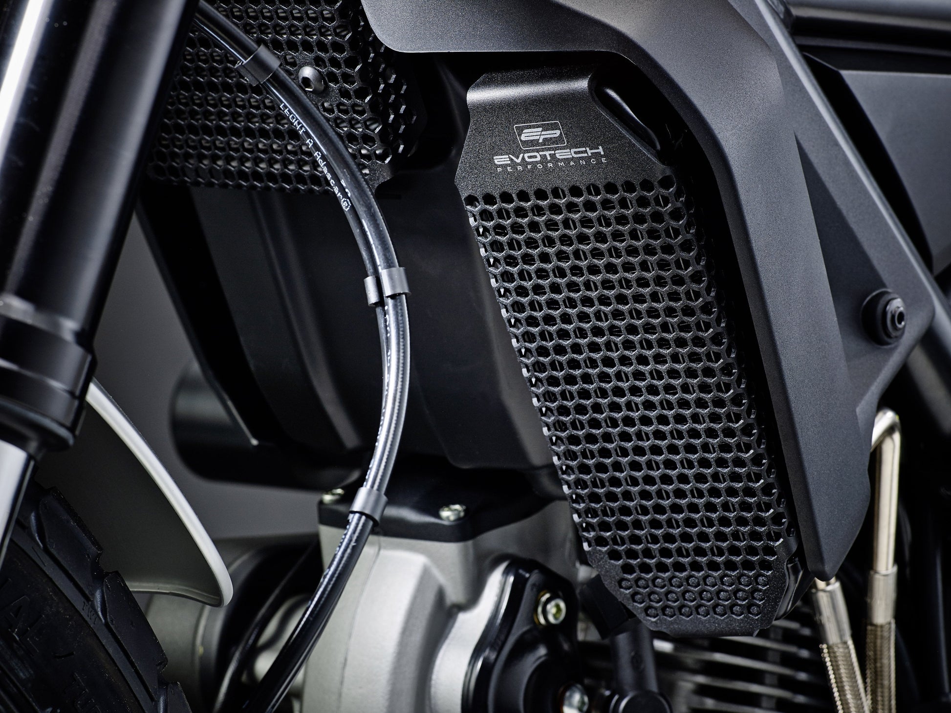Evotech Ducati Monster 797 Oliekoeler Beschermer (2017-2020)