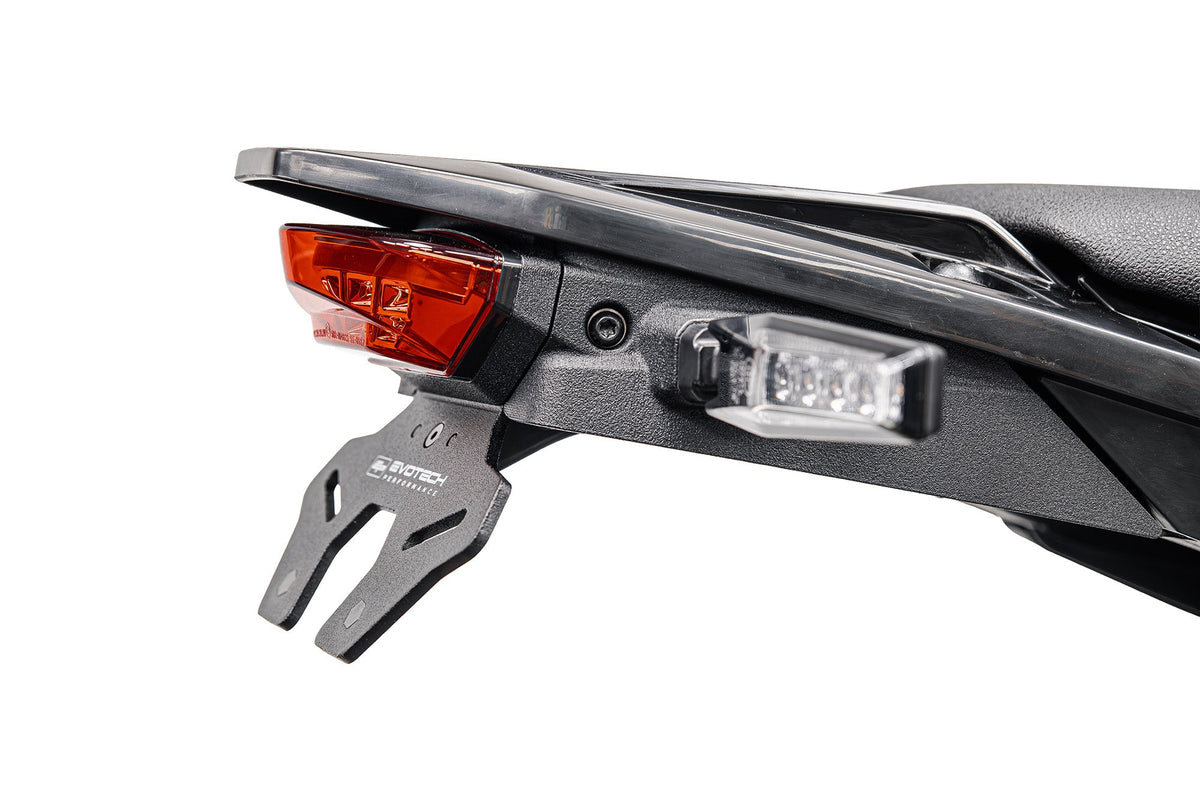 Kentekenplaathouder (Rood Achterlicht) Evotech - KTM 390 SMC R (2026+)