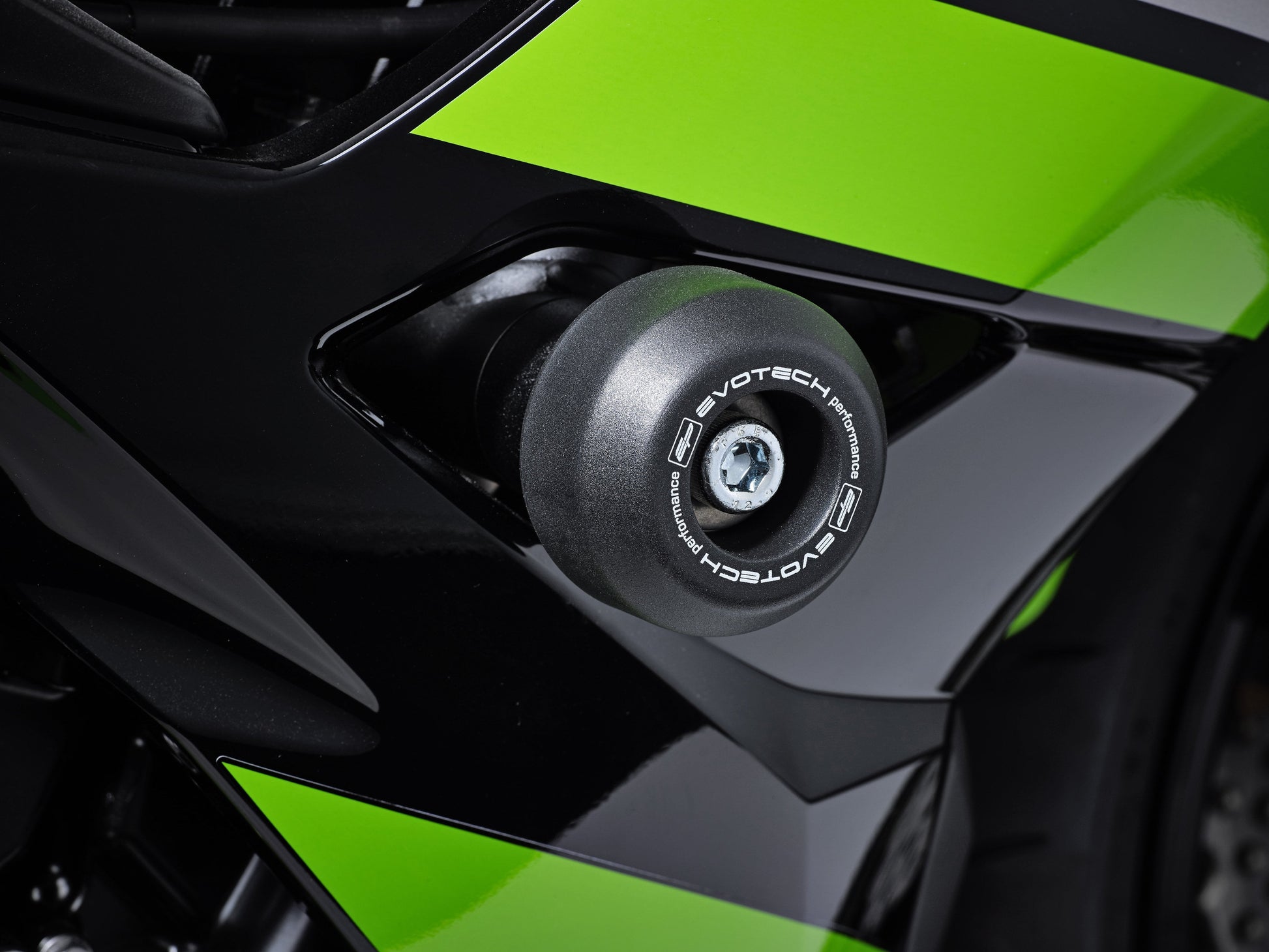 Evotech Kawasaki Ninja 650 40th Anniversary Edition Valblokken set (2024+)