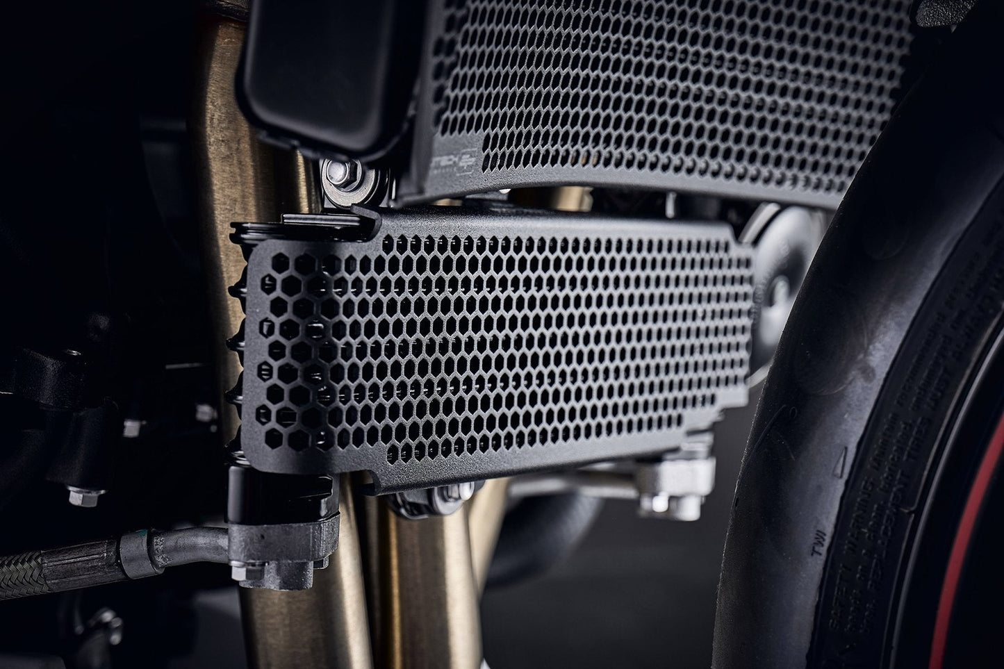 Evotech Oliekoeler Beschermer - Triumph Speed Triple (2011-2015)