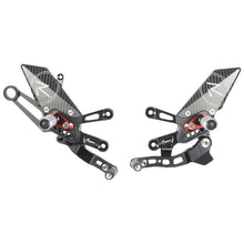 Justerbar bromsbrytare Set R (specialutgåva) med fällbara fotstöd och vice versa switchmönster (GP Shifting) Aprilia Tuono V4 1100 Factory 2021+
