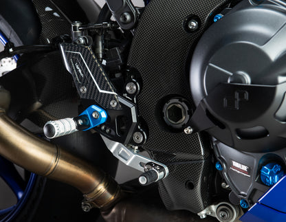 Verstelbare remschakelset met opklapbare voetsteunen Yamaha R9 (2025+)