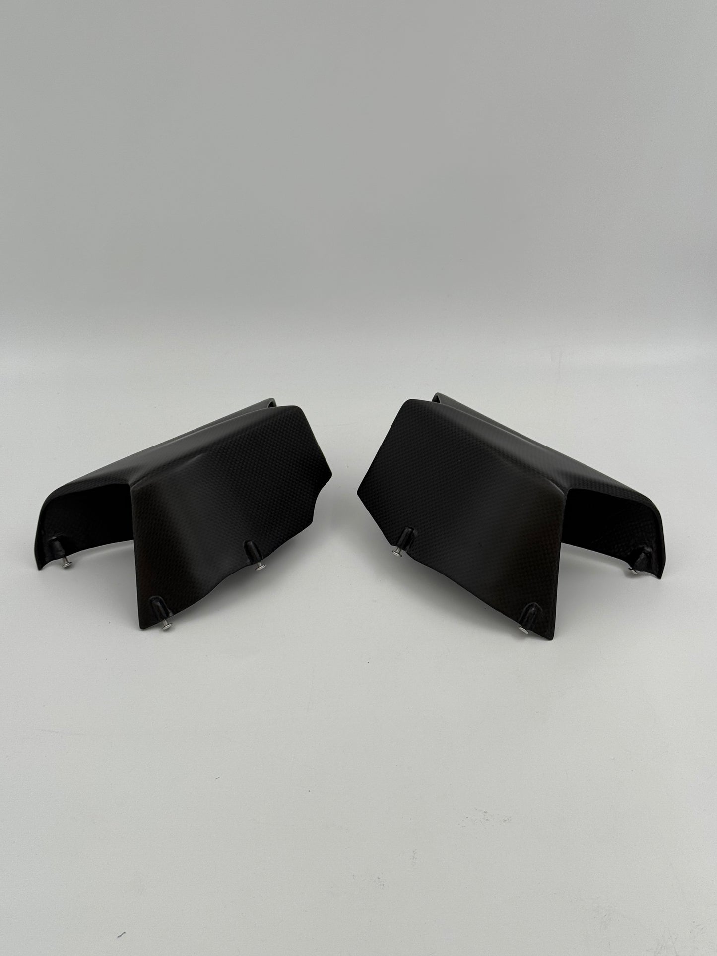 VERKOCHT_Carbon Winglet Set (4-delig) – Ducati Multistrada V4 – Mat Carbon (Gebruikt)