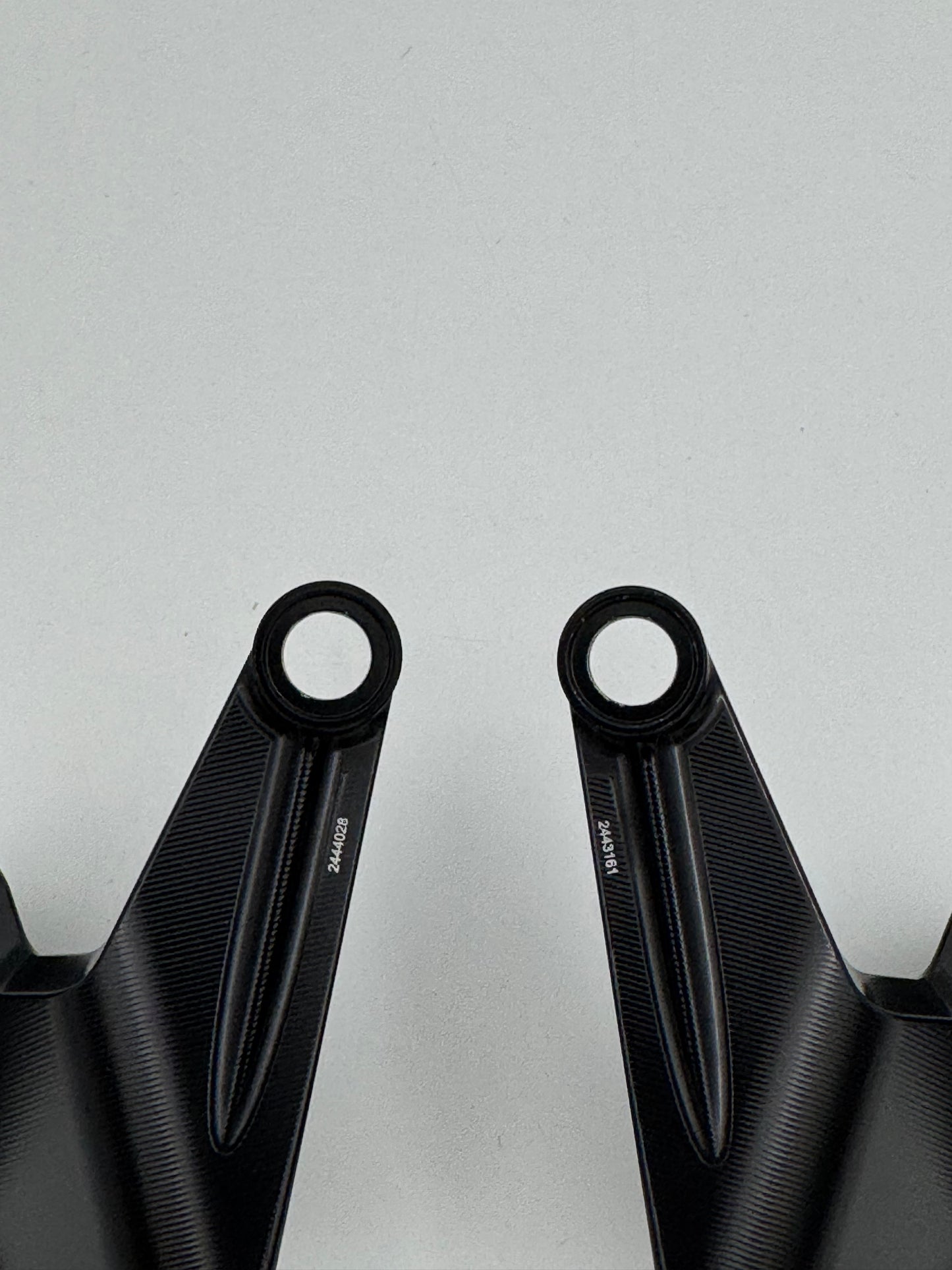 Rizoma Stealth Max Spiegels – BMW S1000XR / M1000XR / S1000R / M1000R – (gebruikt)