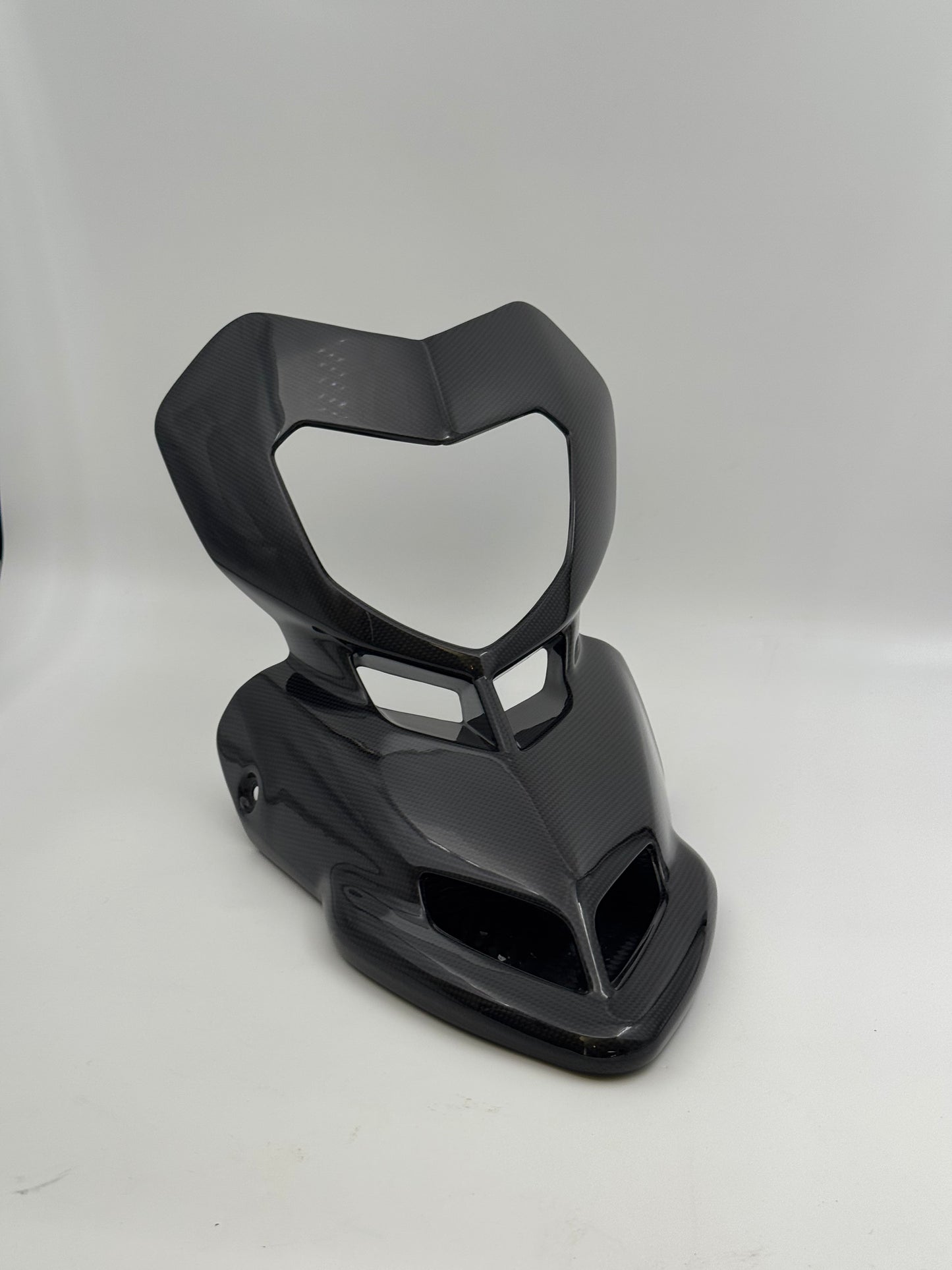 Carbon voorkuip / voorspatbord “Beak” – Ducati Hypermotard 796 / 1100