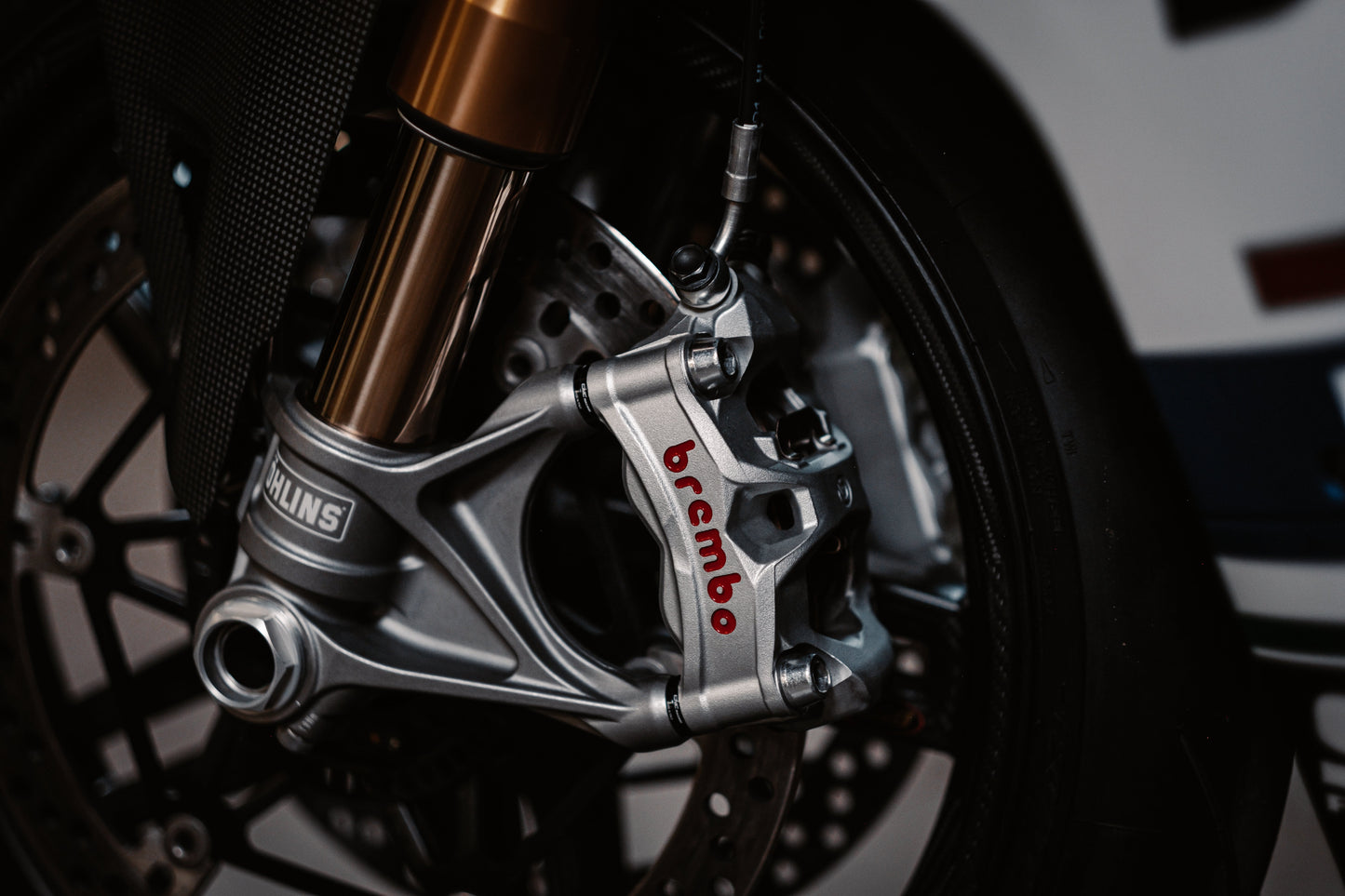 Remklauw Spacer Kit (4 st.) Ducati Multistrada 1260 S (2018-2020) zwart gemonteerd op Brembo remklauw