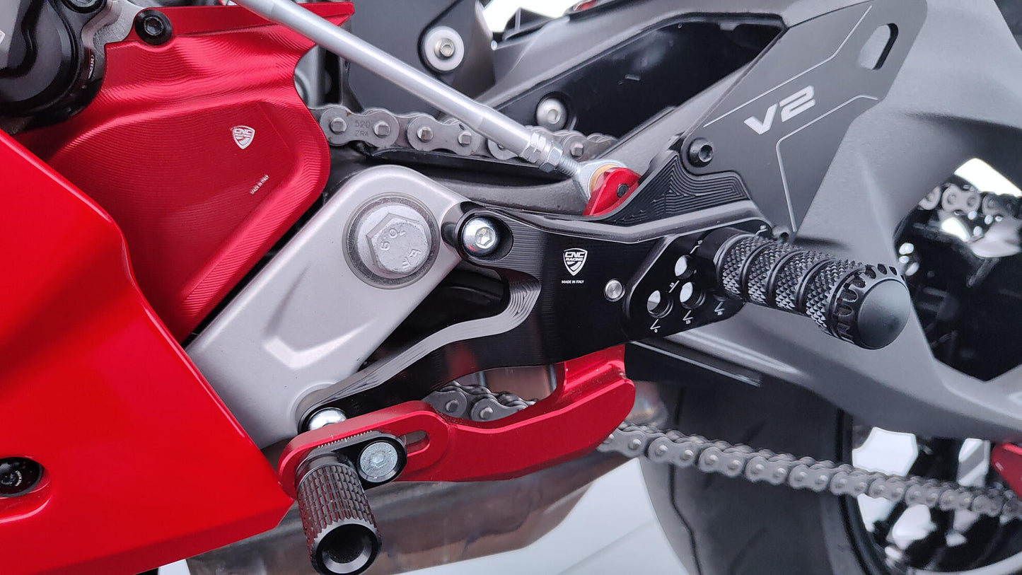 Verstelbare remschakelset PE418 CNC Racing - Ducati Panigale V2 (2025+)