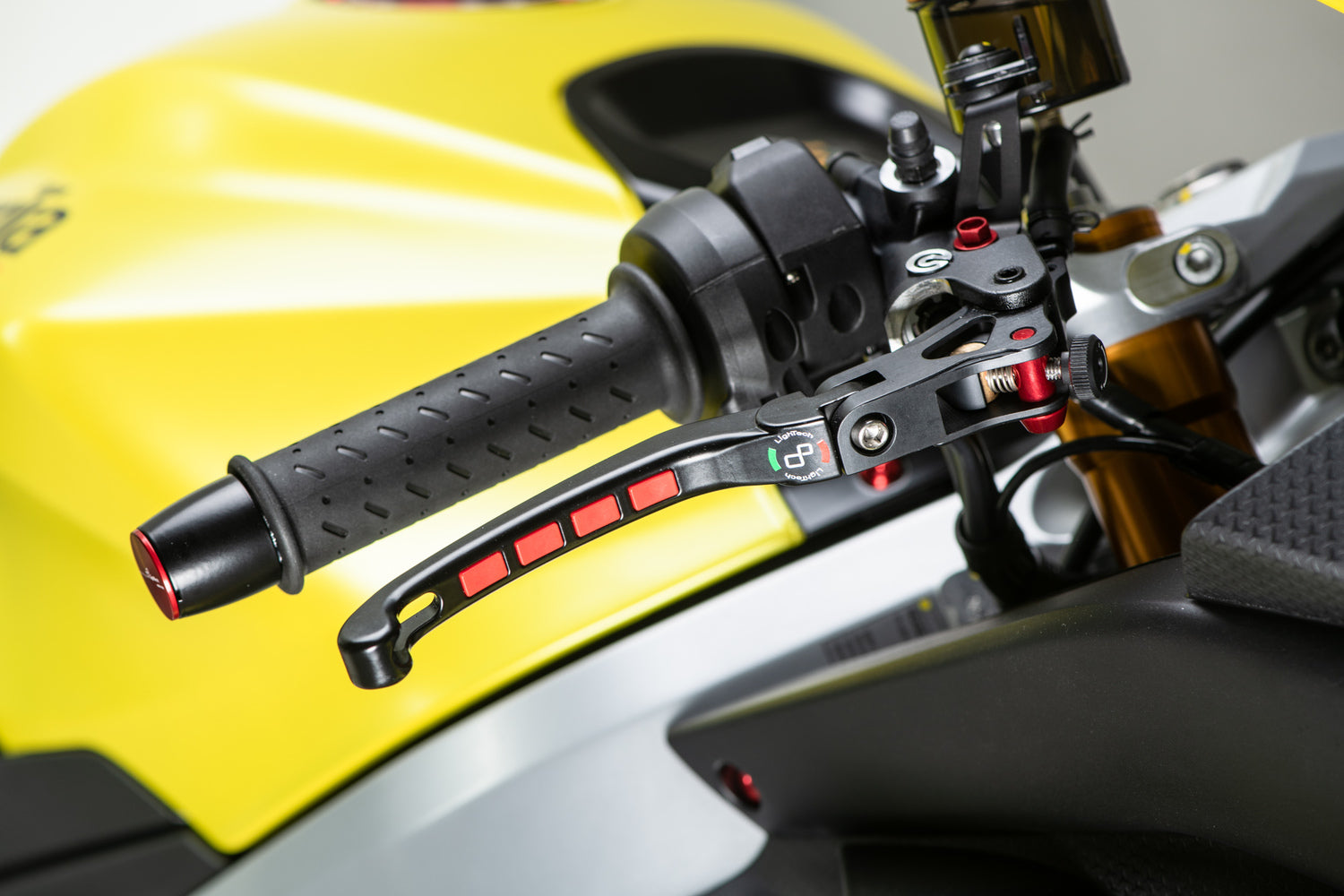 Lightech Alien magnesium opklapbare rem- en koppelingshendel set - Aprilia RSV4 Factory (2025+)
