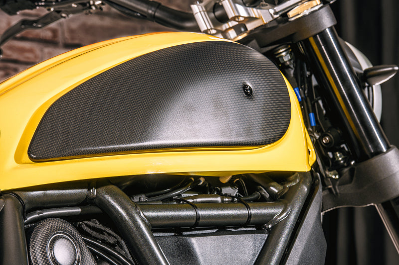 Aluminium boutenset (2 st.) voor carbon tankcovers Ducati Scrambler 800 Icon (2015-2018)