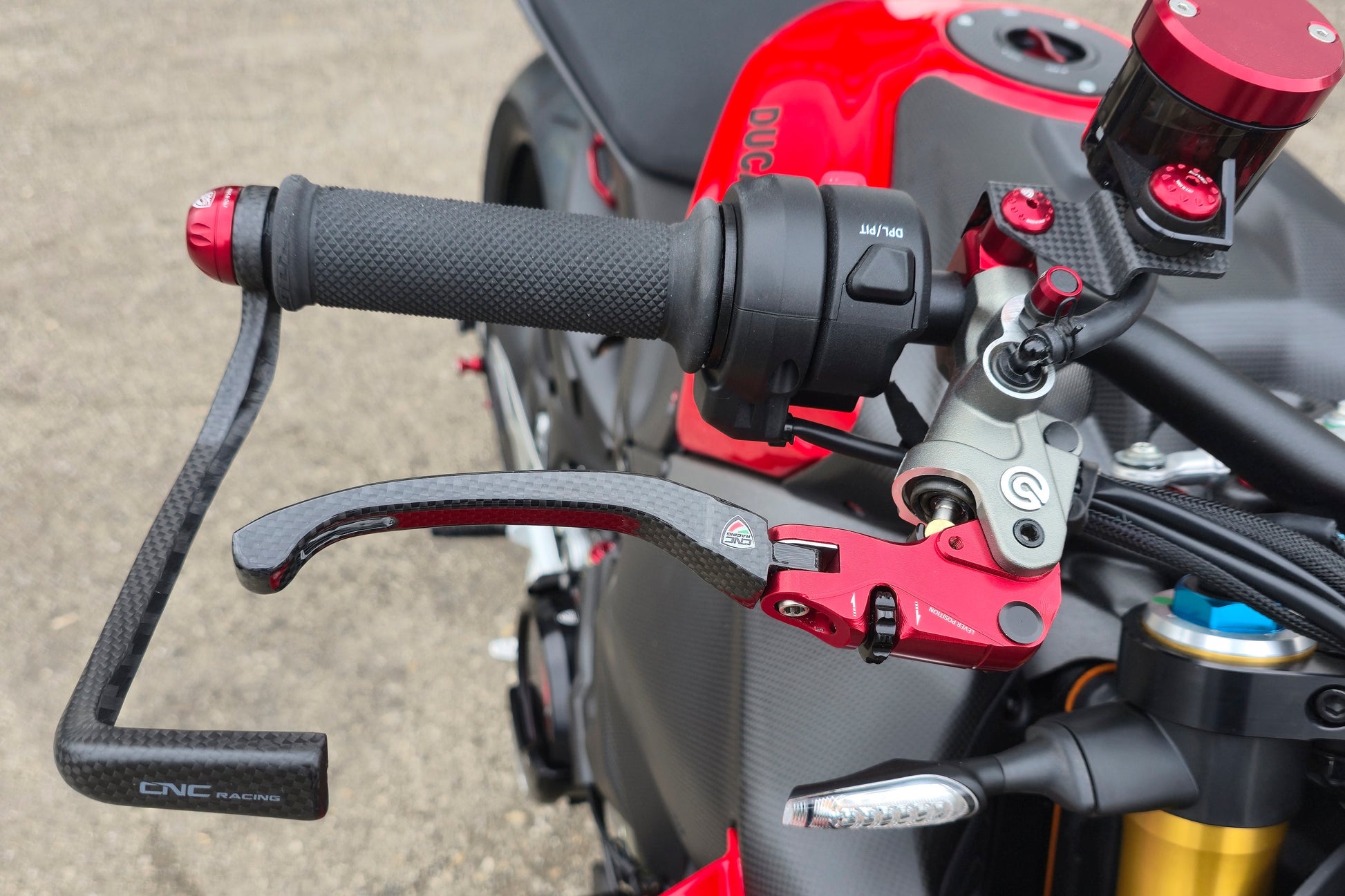 Carbon opklapbare remhendel - met horizontale verstelknop Ducati Diavel V4 Bentley (2024)