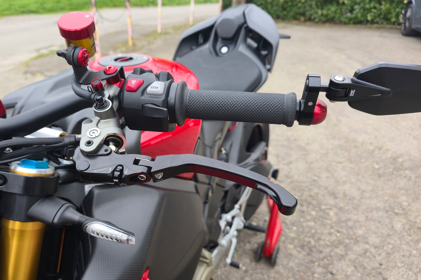 Opklapbare-koppelingshendel-met-horizontale-verstelknop-Ducati-1198-2009-2011