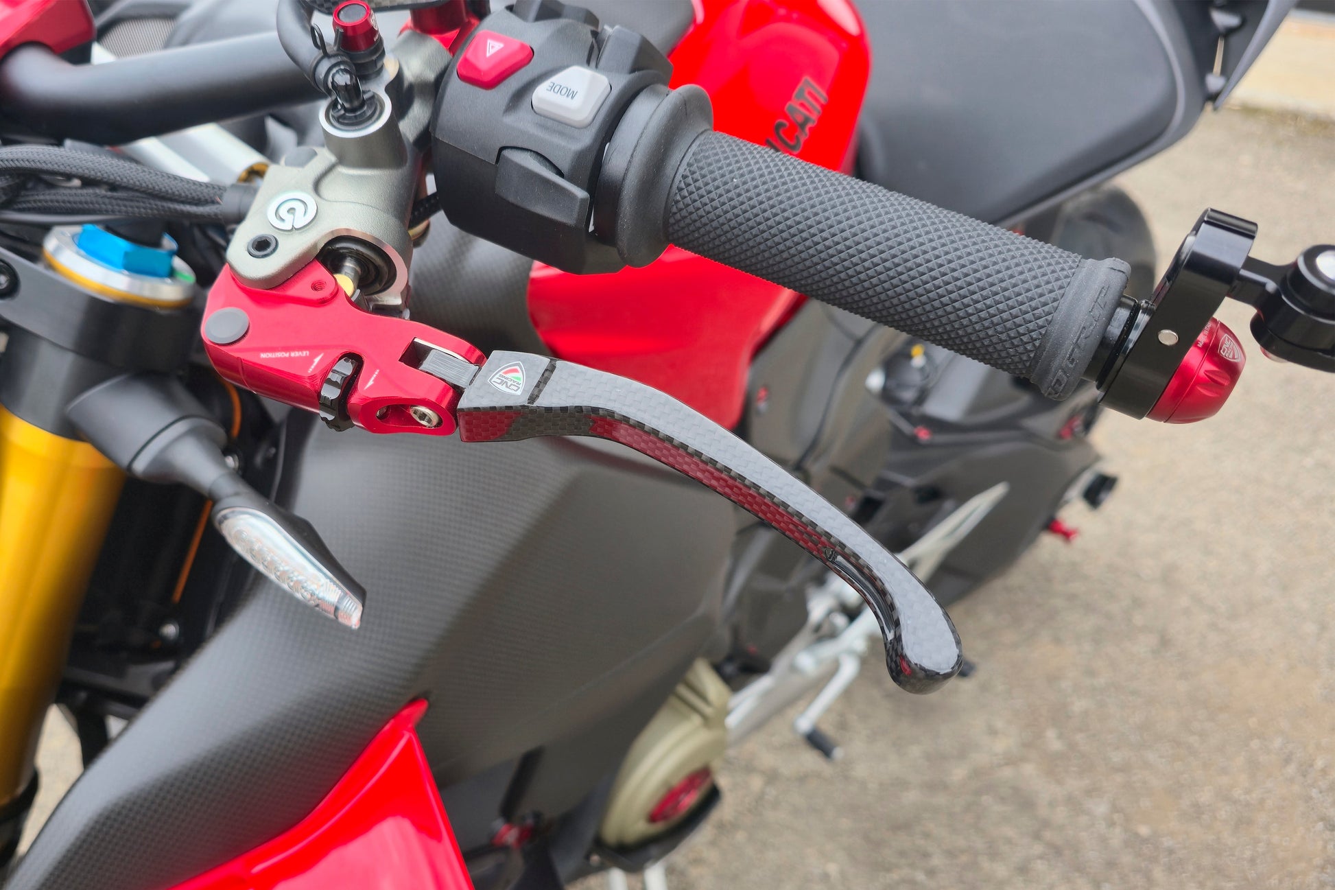 Carbon opklapbaar koppelingshendel - met rollende verstelknop Ducati Multistrada 950 (2019-2021)