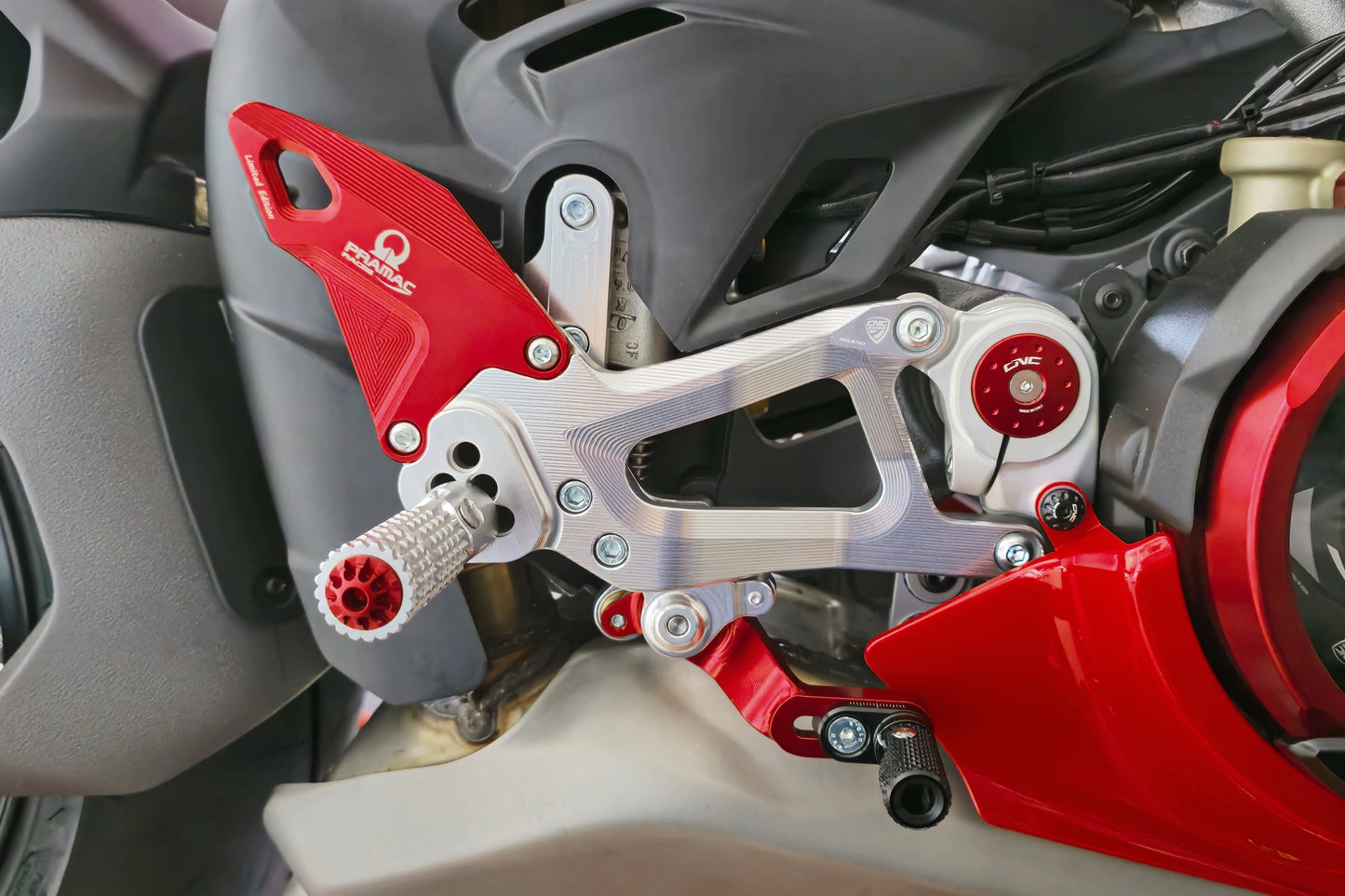 Pramac Racing Limited Edition remschakelset Ducati Panigale V4 Tricolore Italia (2025+)