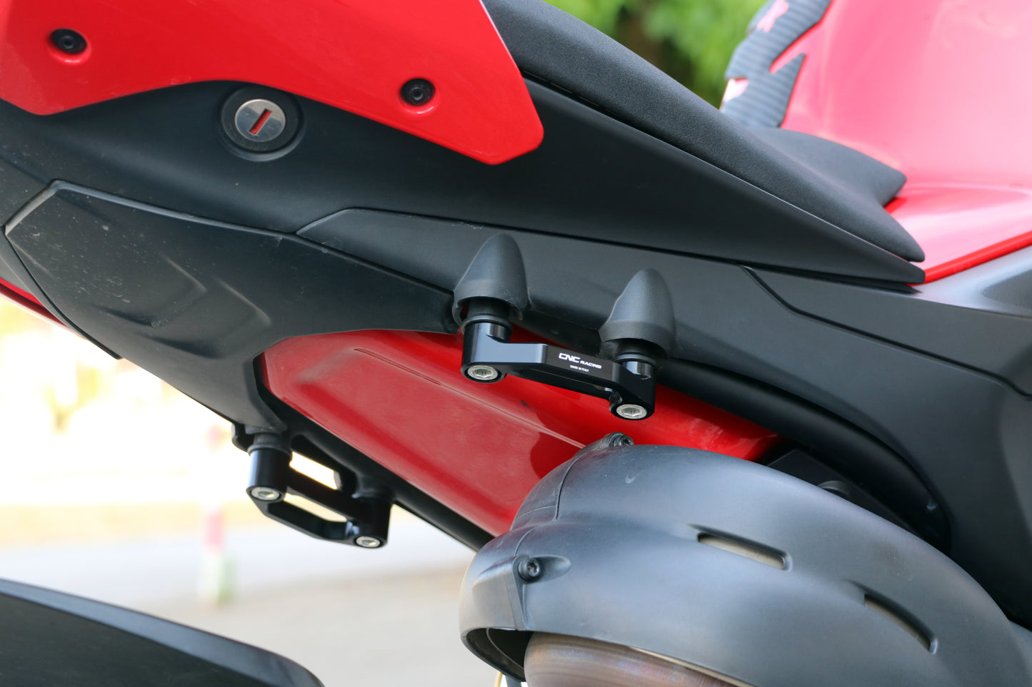 Luggage crochet / footrest Eliminators Ducati Panigale V4 (2025+)