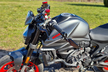 Voordeelpakket bar-end spiegels en hendelbeschermers - Pramac Racing Limited Edition BMW F 800 R (2015-2019) gemonteerd op Monster