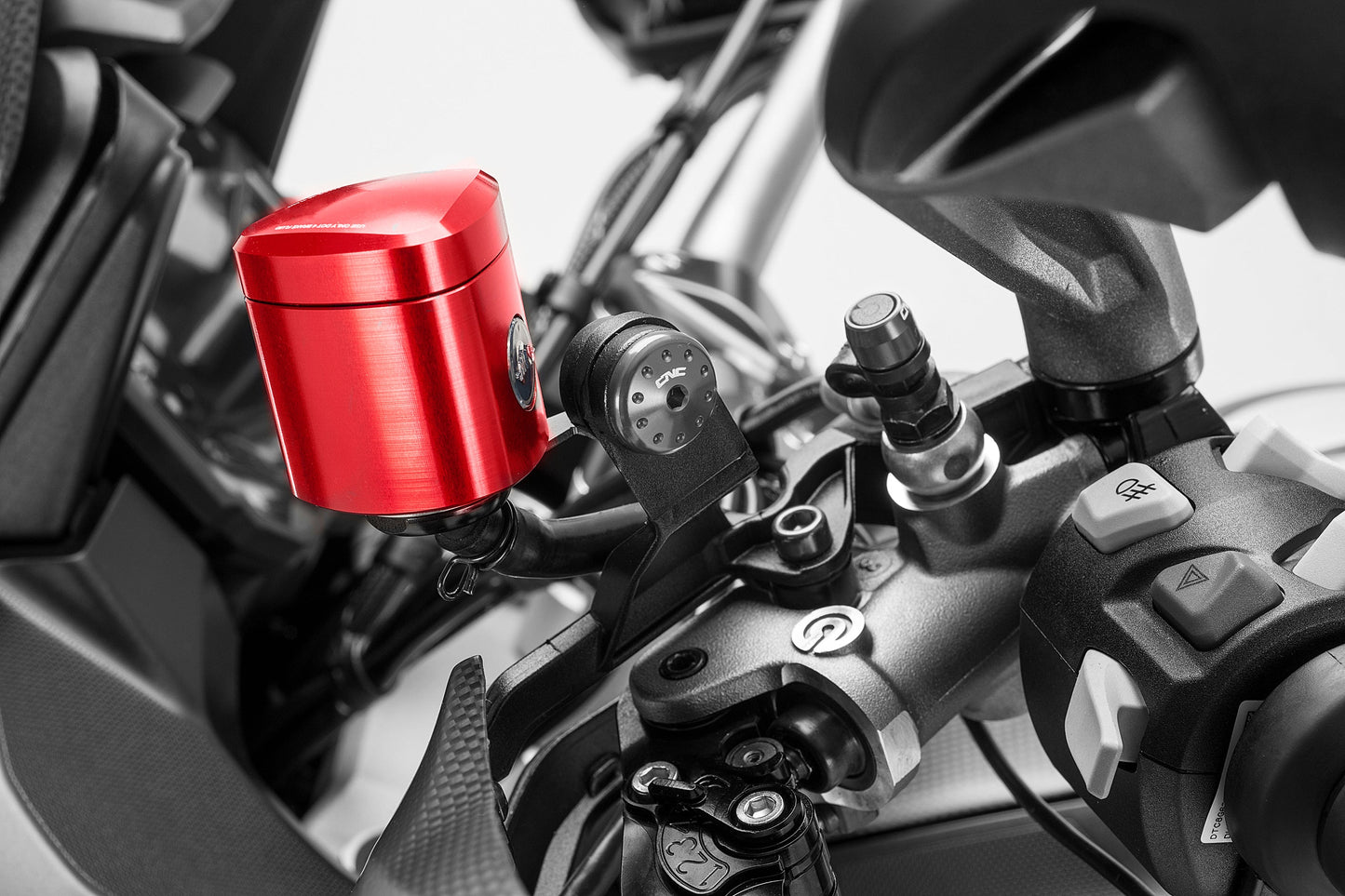 Rem-Koppelingsvloeistof Reservoir 12ml - Rebel Honda CBR250R 2011-2013 Rood Gemonteerd op stuur