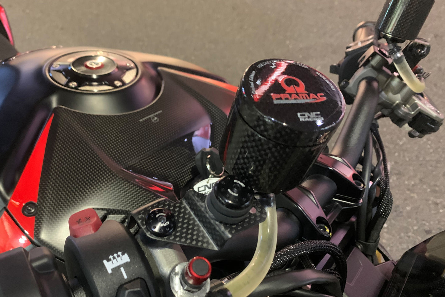 Front Brake Fluid Reservoir 25ml Carbon - Pramac Racing Limited Edition Ducati Diavel Carbon (2011-2018)
