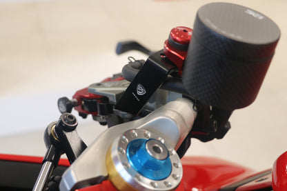 CNC Racing koppelings- en remvloeistofreservoir montageset – Ducati Panigale V2 2025+